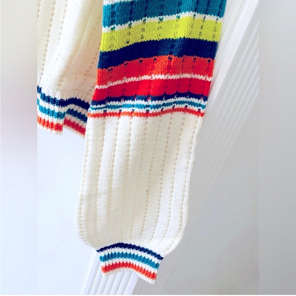 Very good quality Multicolor Sweater 🌈 - Picture 2 of 5